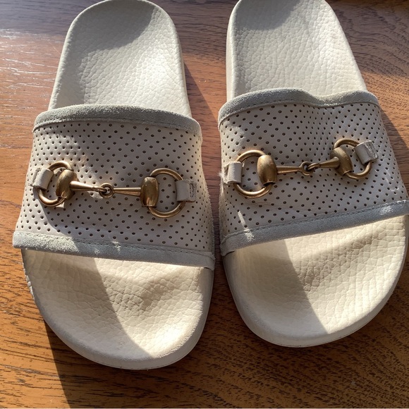 Gucci Suede Slides - Picture 3 of 5